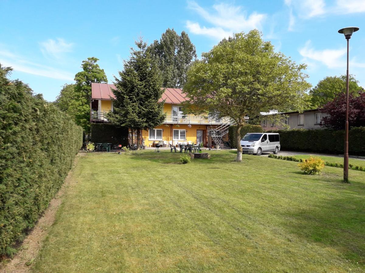 Dom Joanna Bed & Breakfast Dziwnow Exterior photo