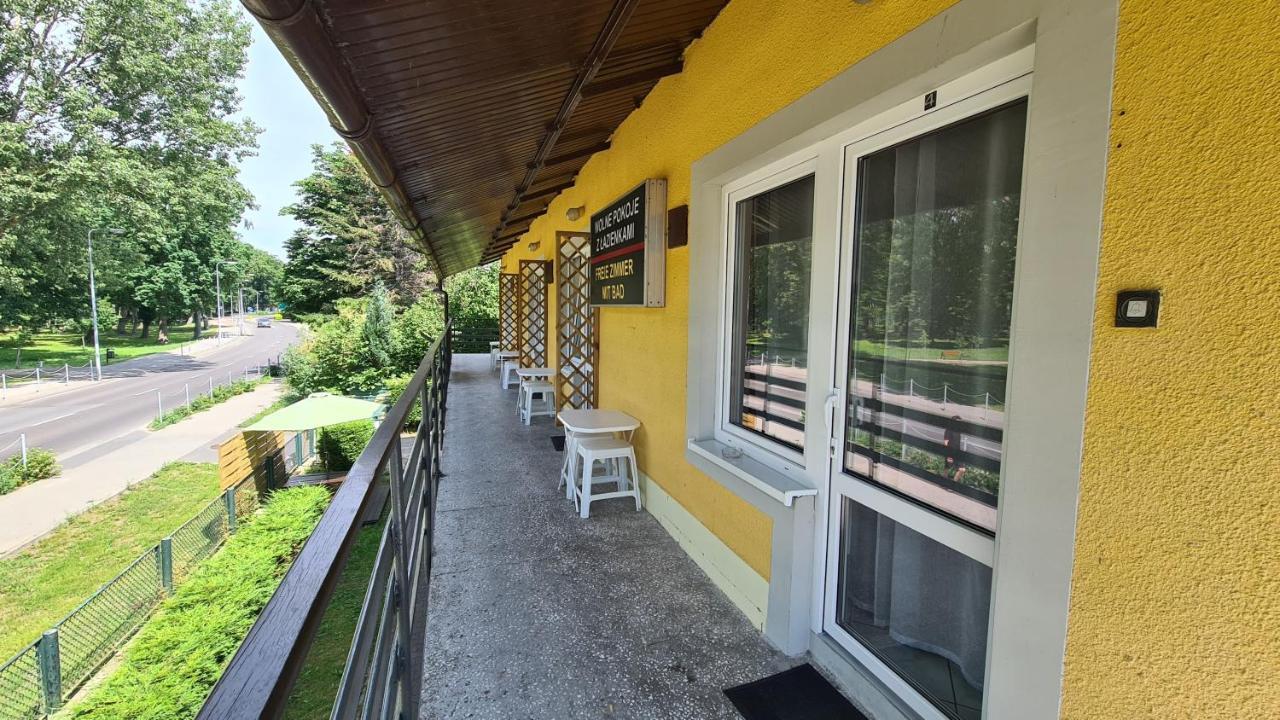Dom Joanna Bed & Breakfast Dziwnow Exterior photo